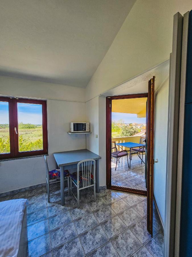 Aenona Sea View Apartments Nin Exterior foto