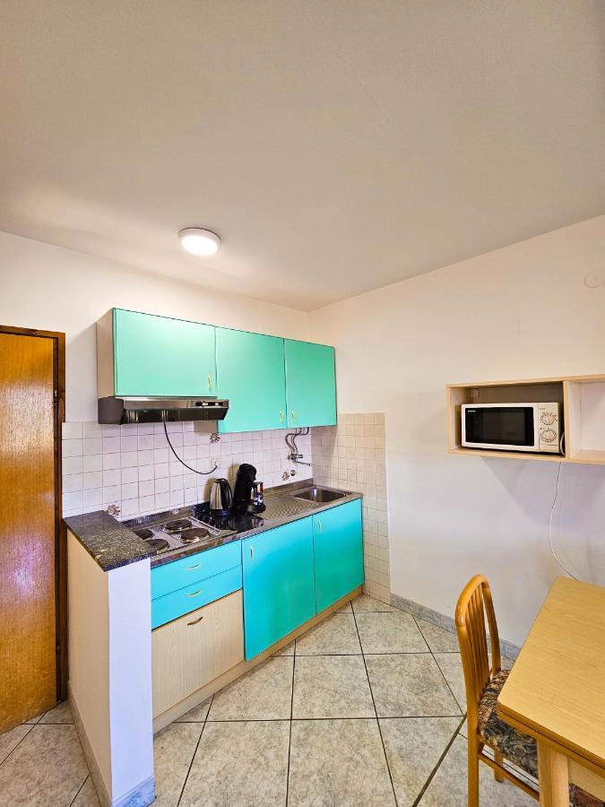 Aenona Sea View Apartments Nin Exterior foto