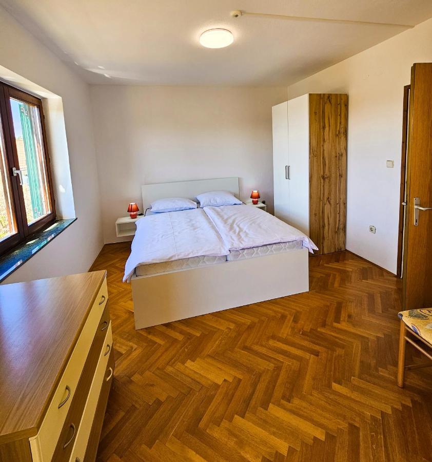 Aenona Sea View Apartments Nin Exterior foto