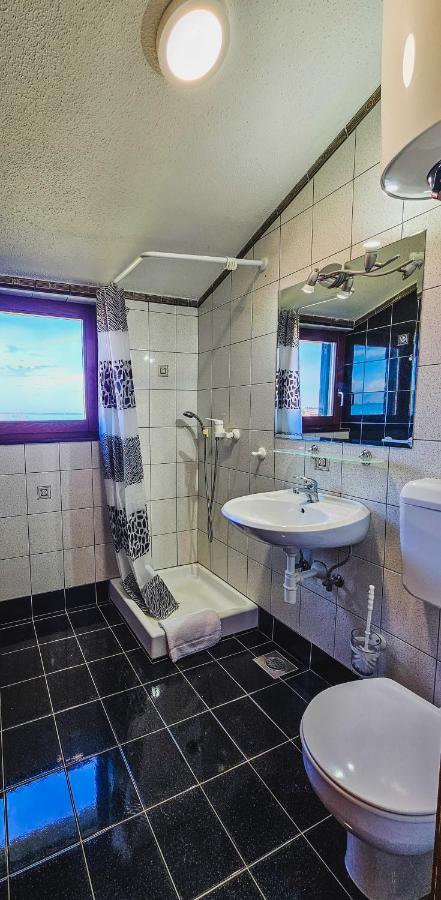 Aenona Sea View Apartments Nin Exterior foto